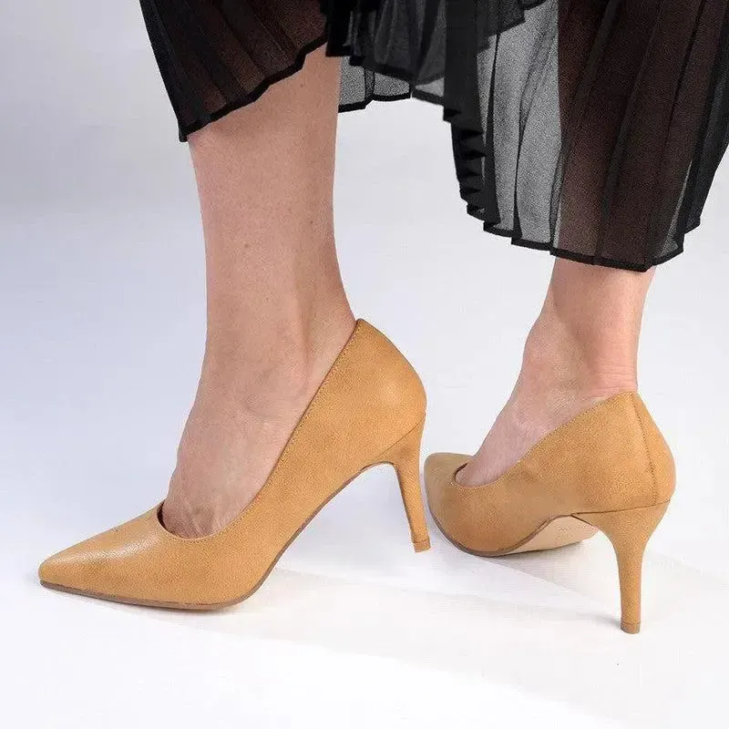 Madison Penny 6 Basic Court Heel- Light Tan - Image 5