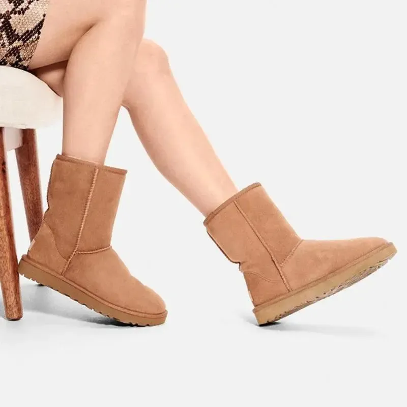 UGG Classic Short II - Chestnut - Image 4